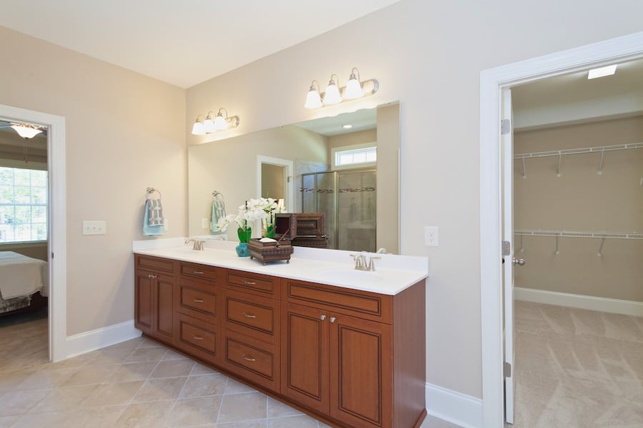 Gibson-model-013_Master bath