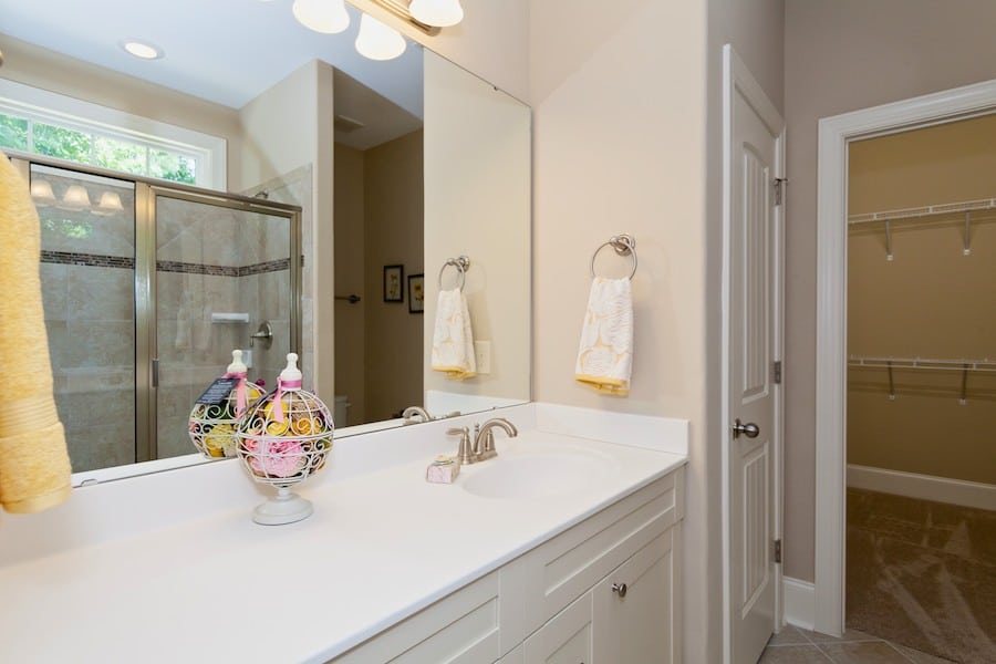 The-Ayden-014_Master bath