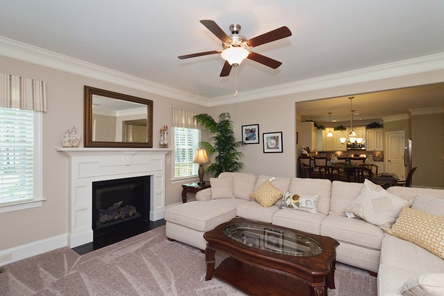 The-Willow-008_Family room
