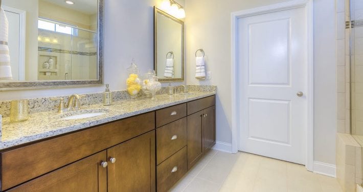 23 1150_INT_OWNERSBATH-1