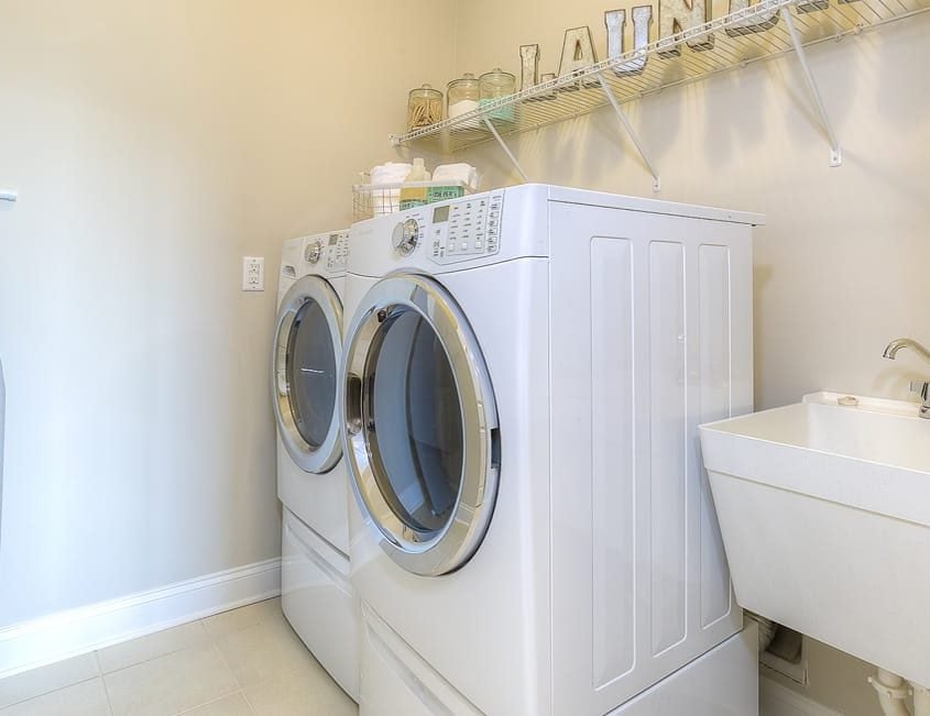 31 1150_INT_LAUNDRY-1