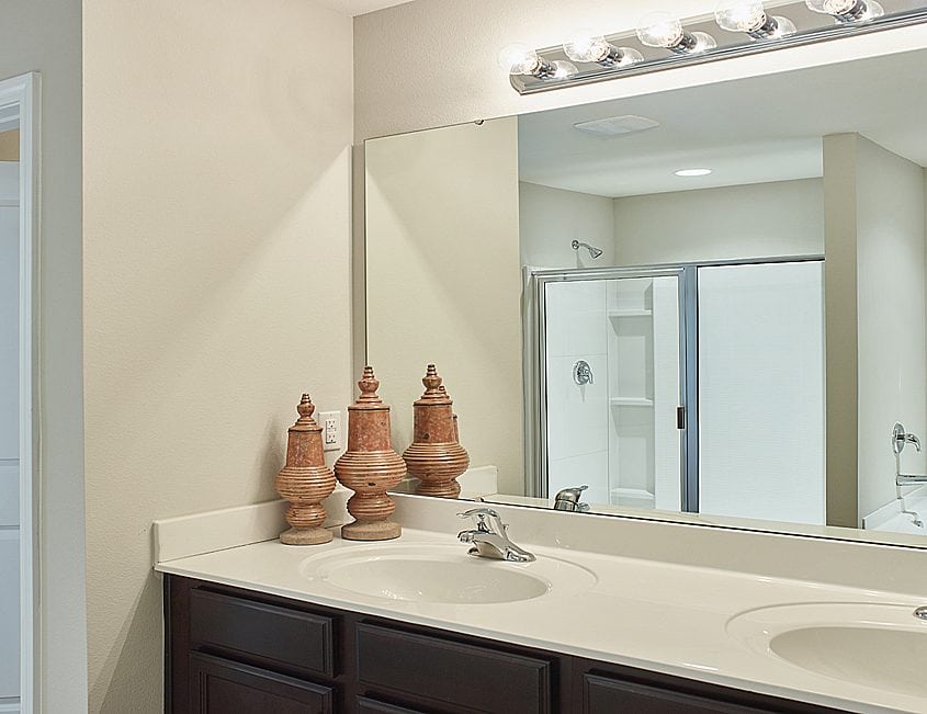 17 1150 Master Bath 2