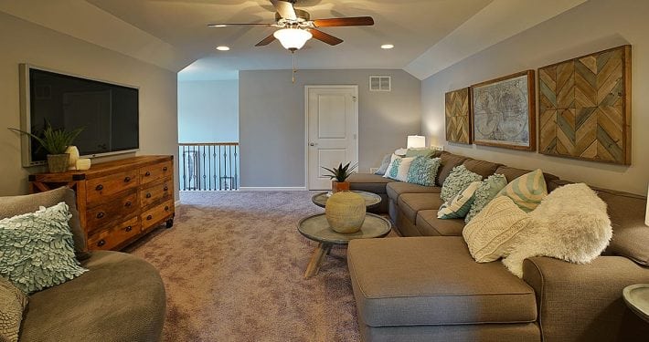 19 1150 Bonus Room 1_2