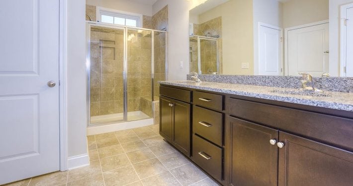 19 1150_INT_OWNERSBATH-1