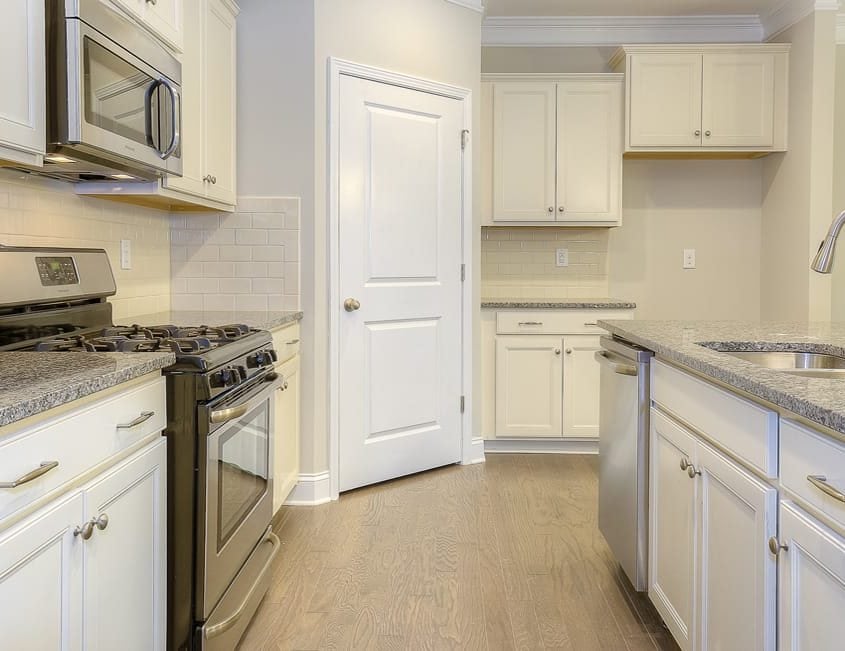 4 1150_INT_KITCHEN-1