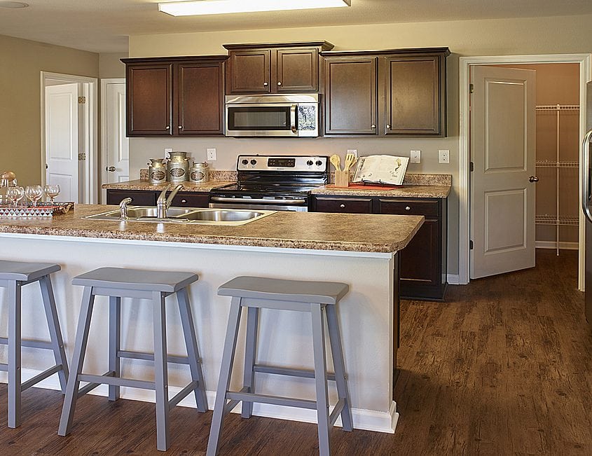 5 1150 Kitchen 1