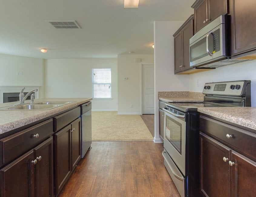 5 1150_INT_KITCHEN-2