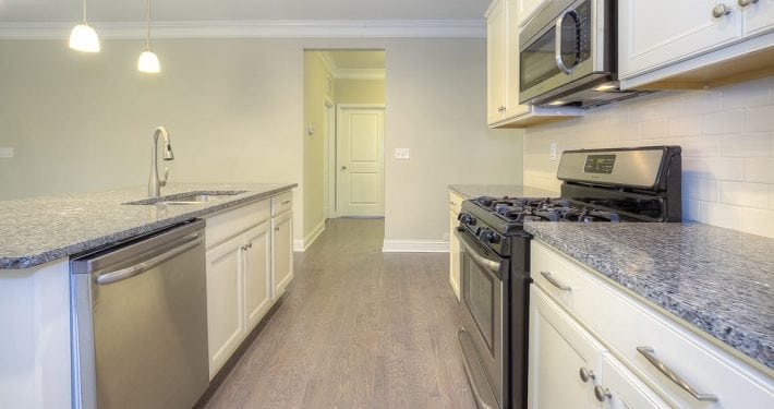 5 1150_INT_KITCHEN-2
