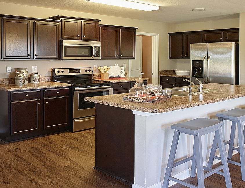 6 1150 Kitchen 2